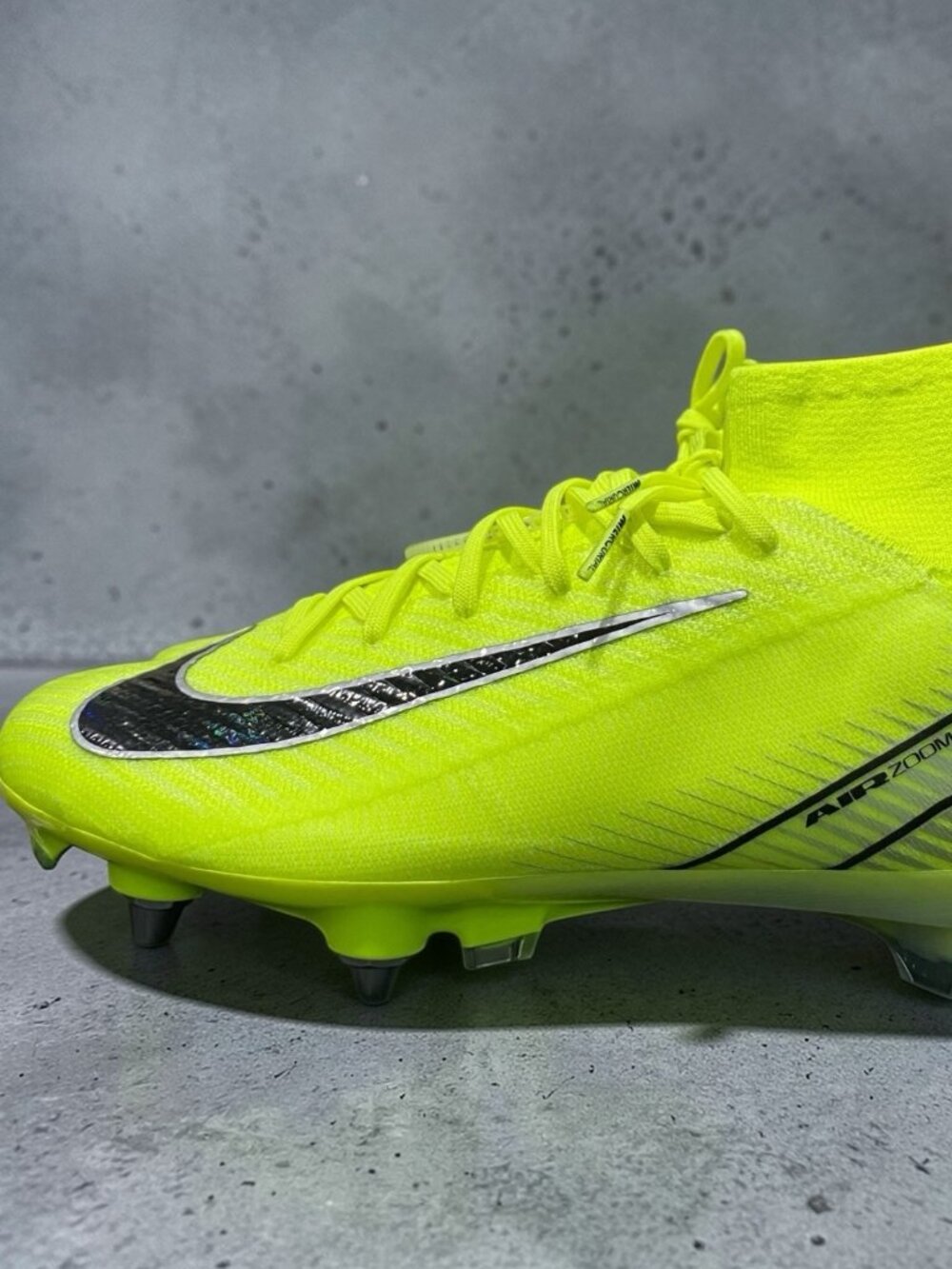 Size 9 Men's-Nike Zoom Mercurial Superfly 10 Elite SG Football cleats VOLT/Black